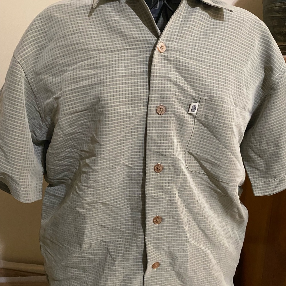 Men's Casual Button Down Shirt in Gray